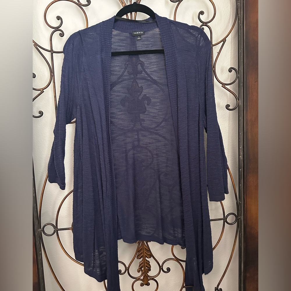 Torrid Sz 1 Light sweater/wrap GUC